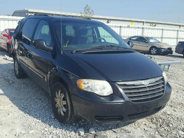 2C4GP54L15R342498 - 2005 CHRYSLER TOWN & COU BLACK photo 1