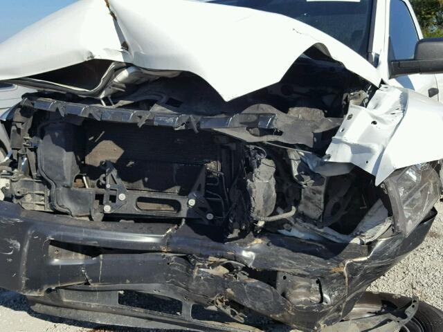 3C6LR4AT4FG500757 - 2015 RAM 2500 WHITE photo 9