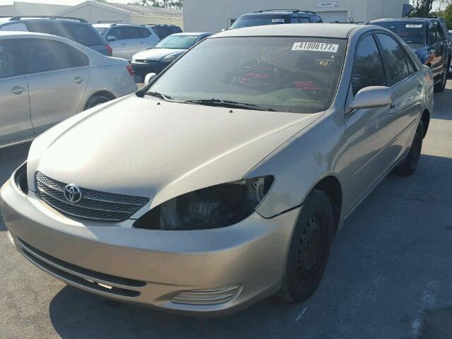 4T1BE32K43U218865 - 2003 TOYOTA CAMRY TAN photo 2