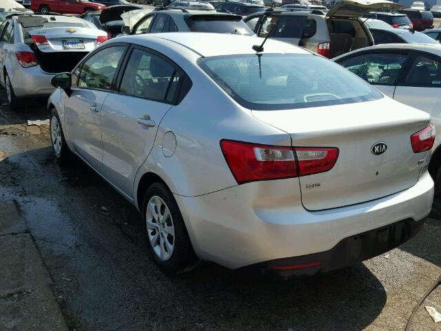 KNADM4A39E6404437 - 2014 KIA RIO LX Արծաթագույն լուսանկար 3