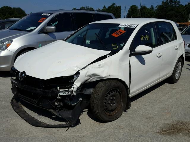 WVWDB7AJXDW096038 - 2013 VOLKSWAGEN GOLF WHITE photo 2