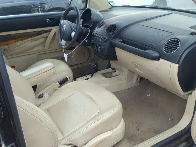 3VWRW31C57M513622 - 2007 VOLKSWAGEN NEW BEETLE 黑色 照片 5