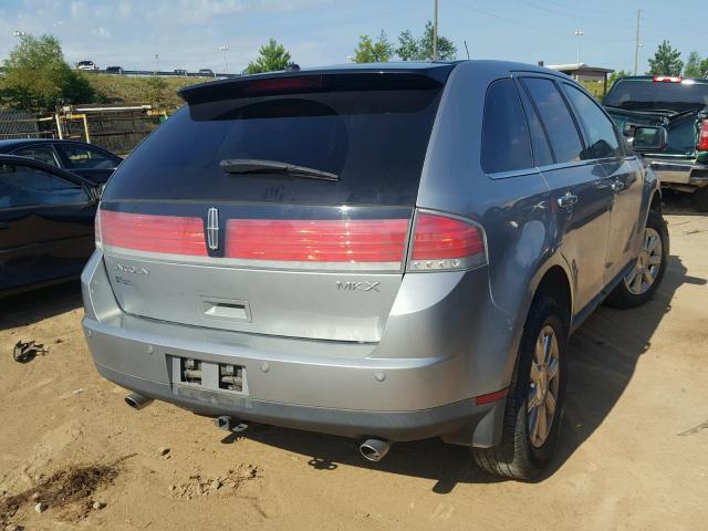 2LMDU68C87BJ19737 - 2007 LINCOLN MKX SILVER photo 4