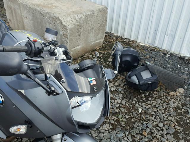 WB10244057ZR10855 - 2007 BMW F800 ST SILVER photo 9