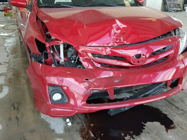 5YFBU4EE0DP164451 - 2013 TOYOTA COROLLA BA RED photo 9