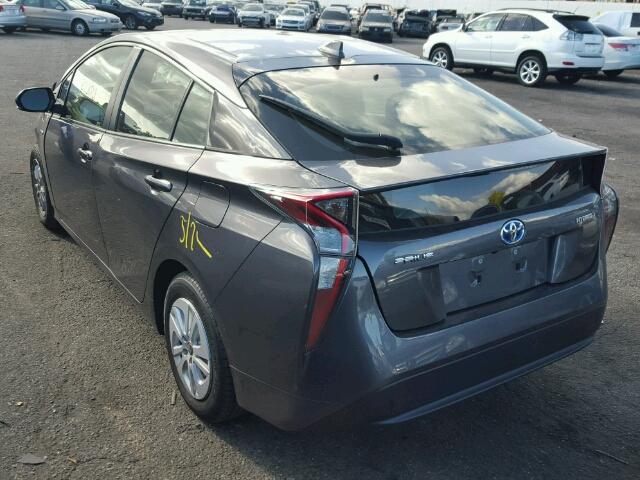 JTDKBRFUXG3503951 - 2016 TOYOTA PRIUS GRAY photo 3