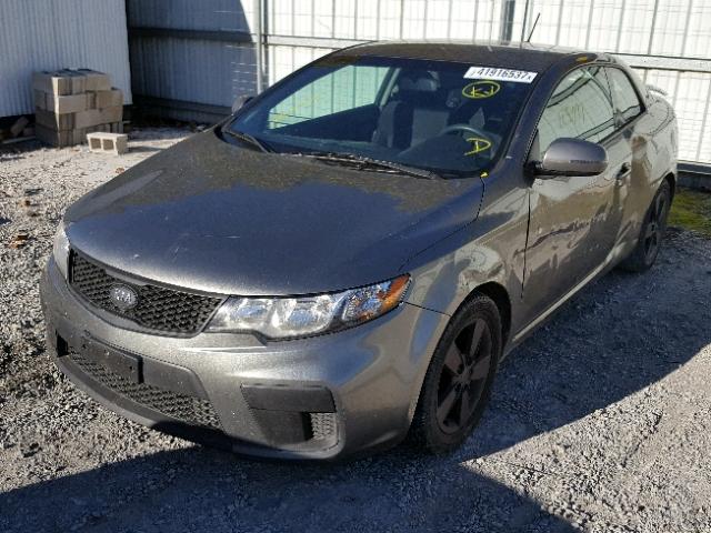 KNAFU6A22C5590160 - 2012 KIA FORTE EX GRAY photo 2