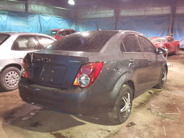 1G1JA5SH3D4210844 - 2013 CHEVROLET SONIC LS 灰色 照片 4