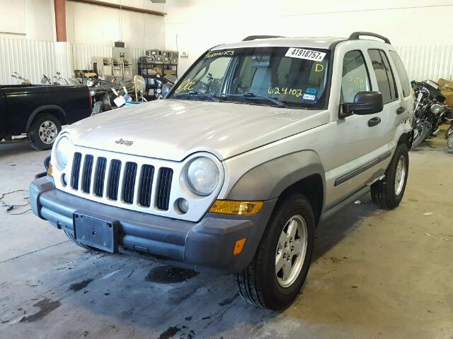 1J4GK48K47W624102 - 2007 JEEP LIBERTY SILVER photo 2