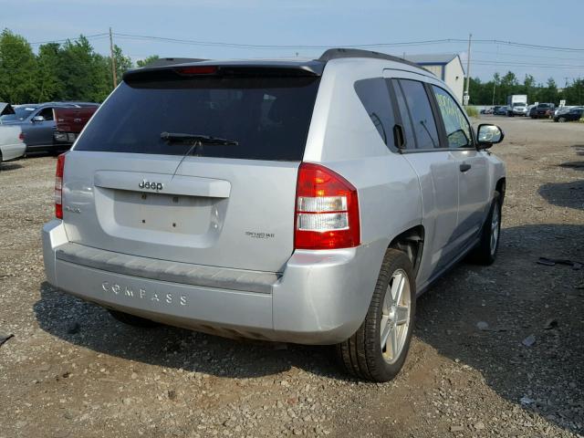 1J8FF47W67D213749 - 2007 JEEP COMPASS SILVER photo 4