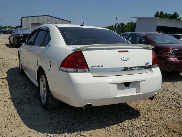 2G1WD57CX91109877 - 2009 CHEVROLET IMPALA SS WHITE photo 3