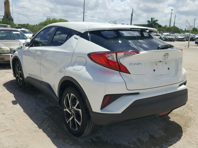 NMTKHMBXXJR028209 - 2018 TOYOTA C-HR XLE WHITE photo 3