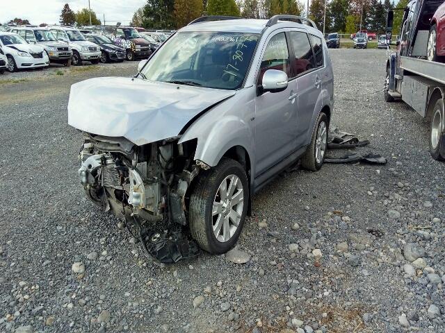 JA4JT3AX2DU602559 - 2013 MITSUBISHI OUTLANDER SILVER photo 2