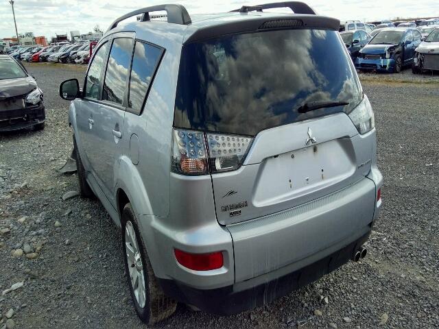 JA4JT3AX2DU602559 - 2013 MITSUBISHI OUTLANDER SILVER photo 3