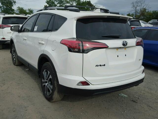 JTMZFREV5HJ713013 - 2017 TOYOTA RAV4 WHITE photo 3