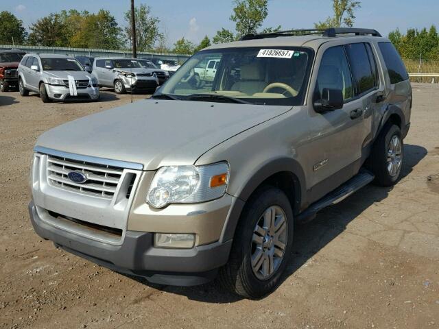 1FMEU73E06ZA14183 - 2006 FORD EXPLORER X GOLD photo 2