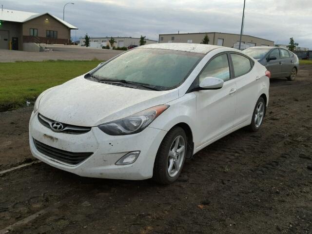 5NPDH4AEXDH374362 - 2013 HYUNDAI ELANTRA GL WHITE photo 2