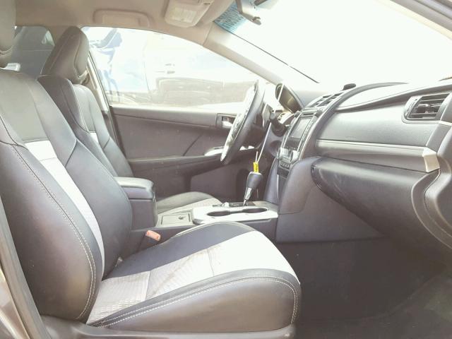 4T1BF1FK4EU800981 - 2014 TOYOTA CAMRY L GRAY photo 5