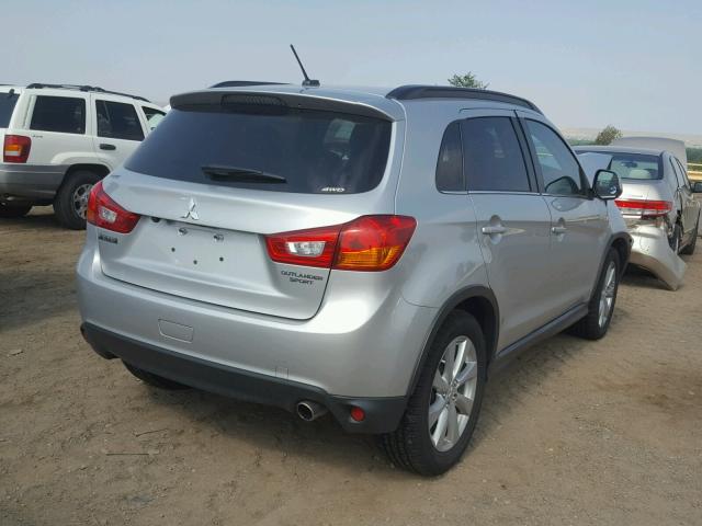 4A4AR4AU4EE018961 - 2014 MITSUBISHI OUTLANDER SILVER photo 4