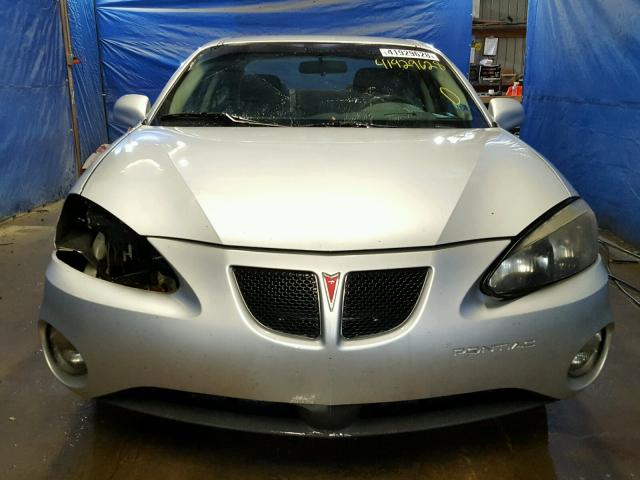 2G2WS522941128834 - 2004 PONTIAC GRAND PRIX SILVER photo 9