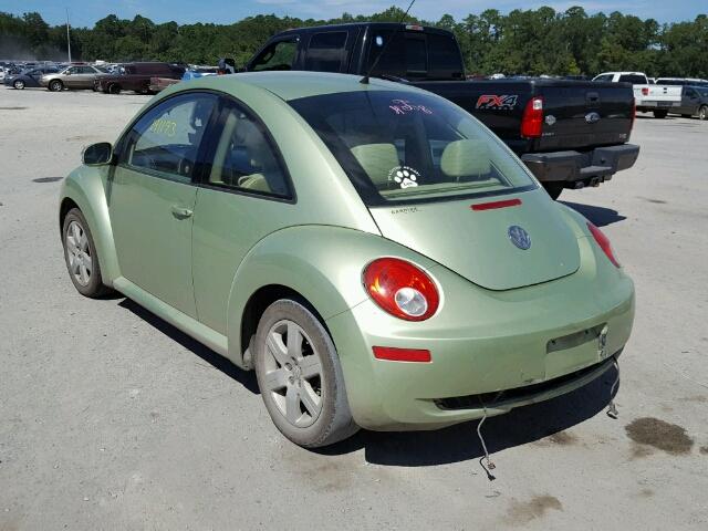 3VWPW31C97M521200 - 2007 VOLKSWAGEN NEW BEETLE GREEN photo 3