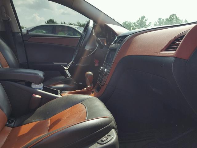 1G1ZK57B18F291986 - 2008 CHEVROLET MALIBU LTZ 银色 照片 5