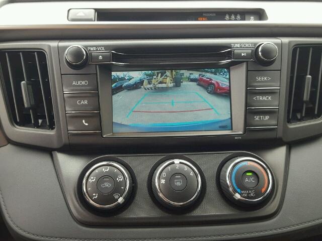 JTMZFREV9HJ134445 - 2017 TOYOTA RAV4 蓝色 照片 9