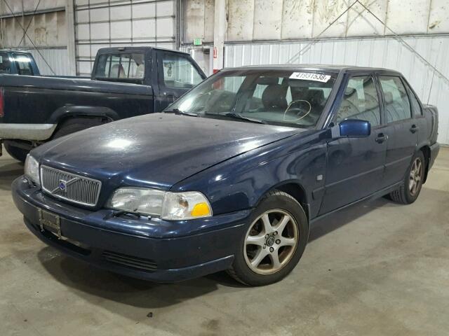 YV1LS55AXX1569829 - 1999 VOLVO S70 BLUE photo 2