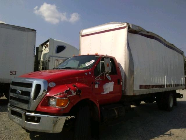 3FRNF7FC0BV452378 - 2011 FORD F750 SUPER RED photo 2