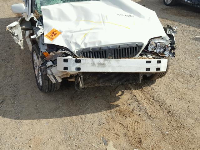 1LNHM87A85Y657184 - 2005 LINCOLN LS 白色 照片 9