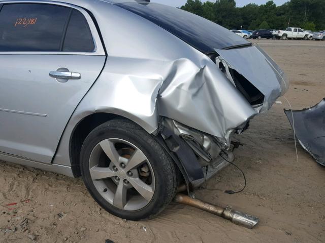 1G1ZC5E04CF213046 - 2012 CHEVROLET MALIBU 1LT 银色 照片 9
