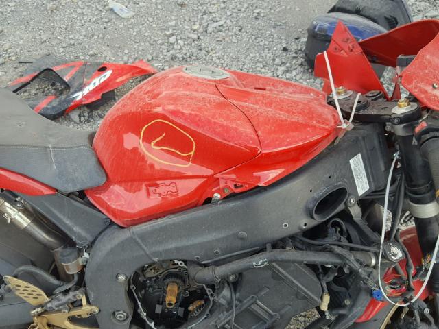 JYARN13E55A011322 - 2005 YAMAHA YZFR1 RED photo 5