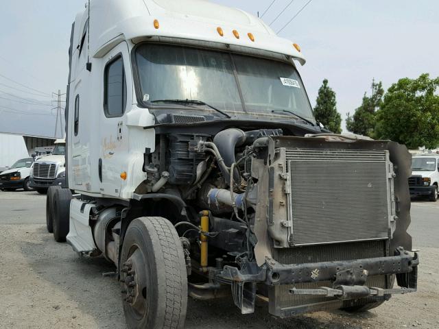 1FUJGLDR3CSBE9030 - 2012 FREIGHTLINER CASCADIA 1 WHITE photo 1