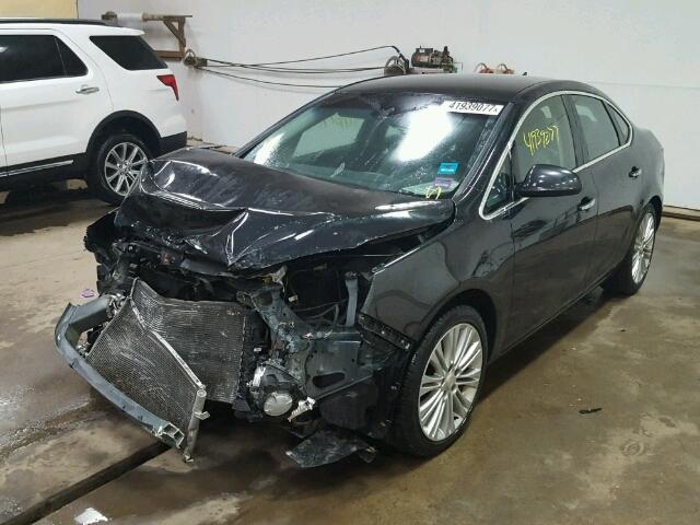 1G4PP5SK2D4250792 - 2013 BUICK VERANO BLACK photo 2