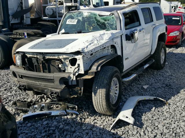 5GTDN136068308202 - 2006 HUMMER H3 WHITE photo 2