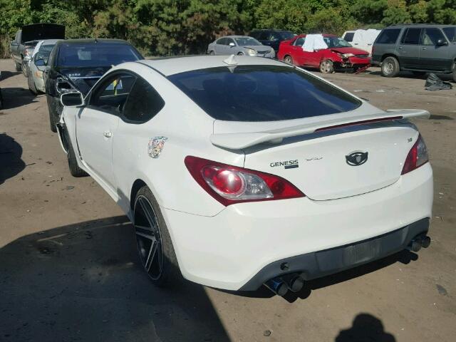 KMHHU6KH3AU012436 - 2010 HYUNDAI GENESIS CO WHITE photo 3