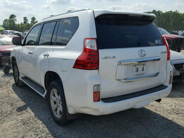 JTJBM7FX9A5008447 - 2010 LEXUS GX BASE WHITE photo 3