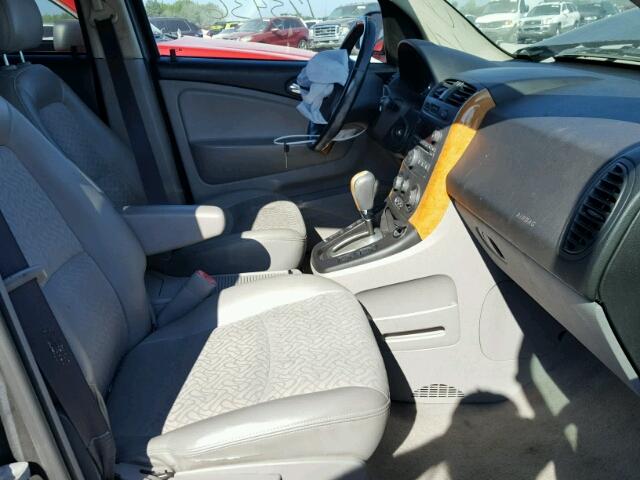 5GZCZ53456S897178 - 2006 SATURN VUE BLACK photo 5