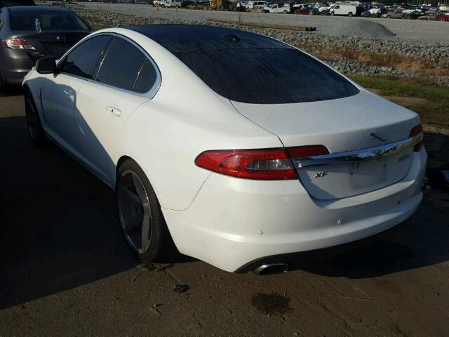 SAJWA07C091R17732 - 2009 JAGUAR XF WHITE photo 3