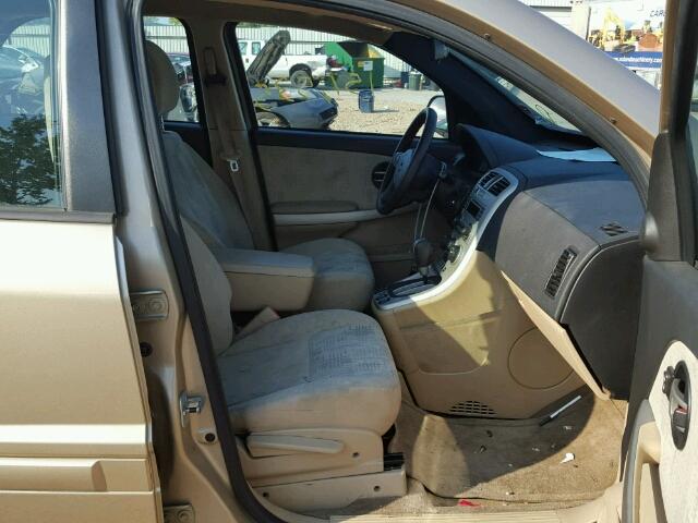 2CNDL13F566136120 - 2006 CHEVROLET EQUINOX GOLD photo 5