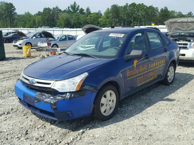 1FAHP34N88W259615 - 2008 FORD FOCUS S/SE BLUE photo 2