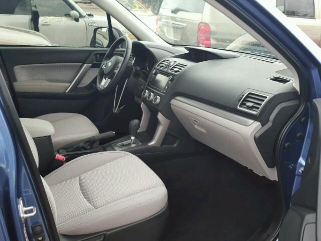 JF2SJABC6HH536064 - 2017 SUBARU FORESTER 2 BLUE photo 5