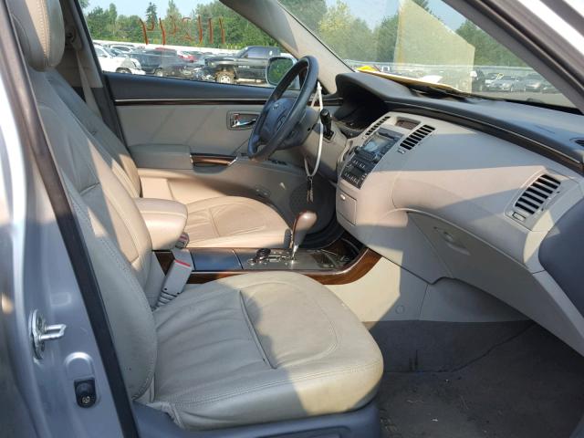 KMHFC46D79A349727 - 2009 HYUNDAI AZERA GLS SILVER photo 5