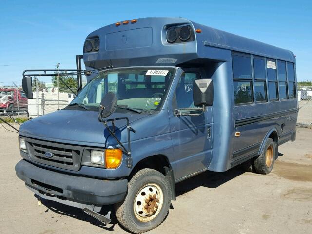 1FDWE35PX5HA50265 - 2005 FORD ECONOLINE BLUE photo 2