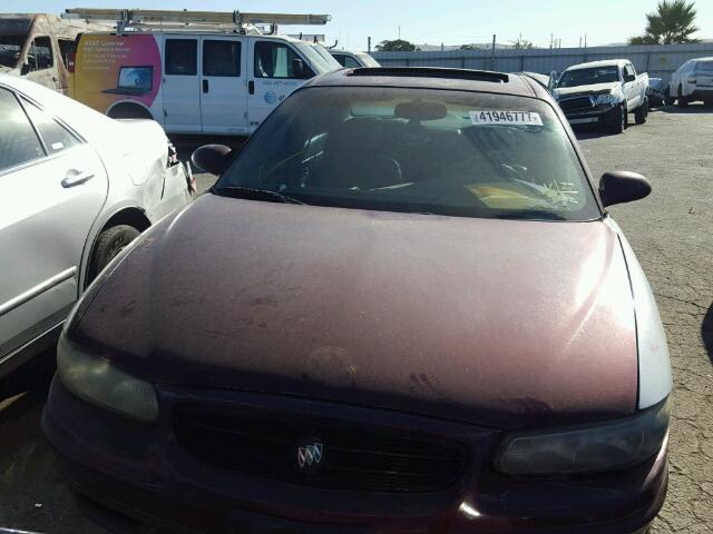 2G4WF5217X1491690 - 1999 BUICK REGAL GS BURGUNDY photo 9