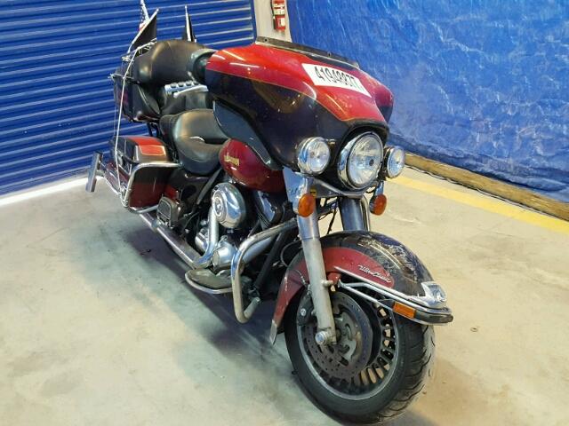 1HD1FC417AB634983 - 2010 HARLEY-DAVIDSON FLHTCU RED photo 1