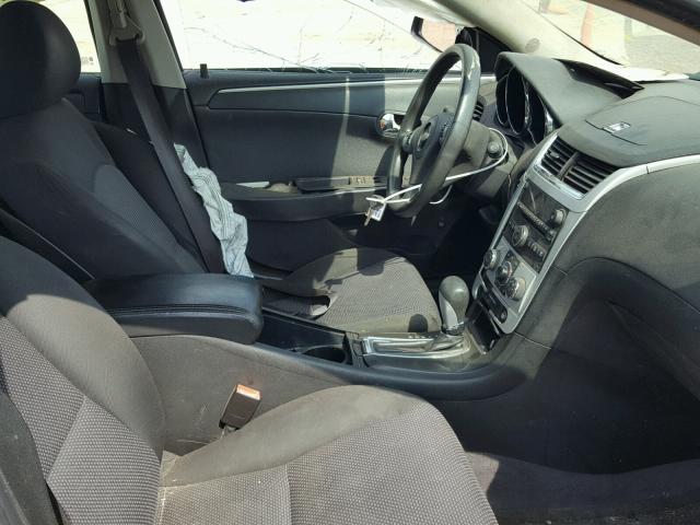 1G1ZC5E00AF178289 - 2010 CHEVROLET MALIBU 1LT შავი ფოტო 5