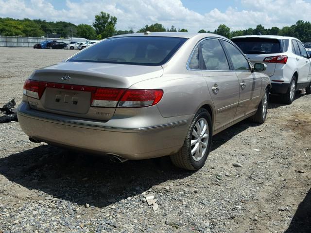 KMHFC46F07A234966 - 2007 HYUNDAI AZERA SE GOLD photo 4