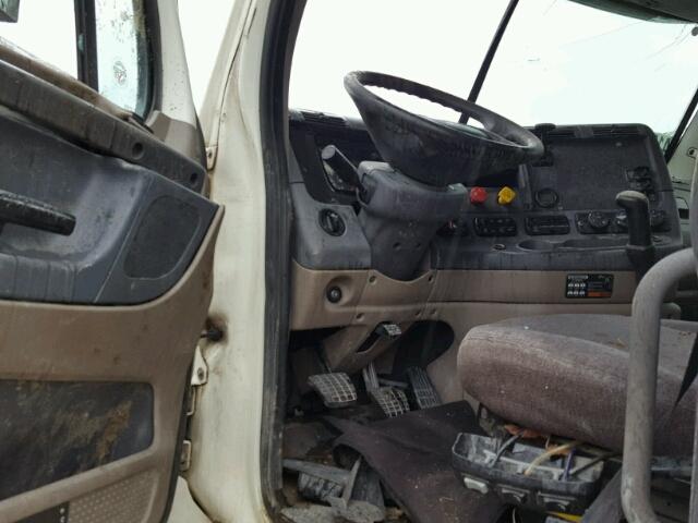 3AKJGLD68FSGG5019 - 2015 FREIGHTLINER CASCADIA 1 WHITE photo 9