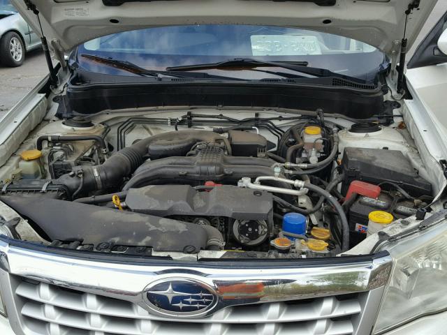 JF2SHBDC6BH720880 - 2011 SUBARU FORESTER 2 WHITE photo 7